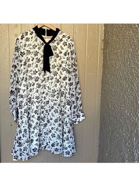 Alexia Admor Kevyn Floral Tie-Neck Dress size 1X